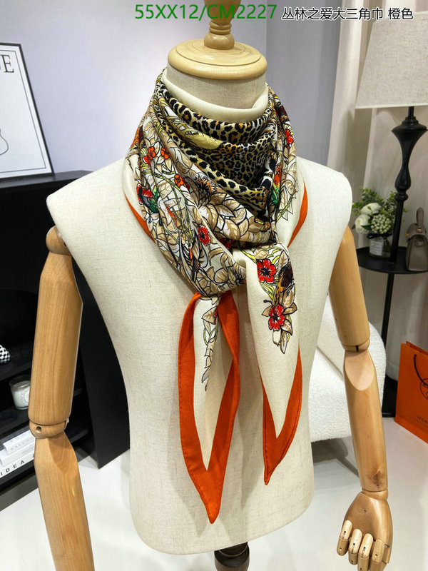 Scarf-Hermes Code: CM2227 $: 55USD