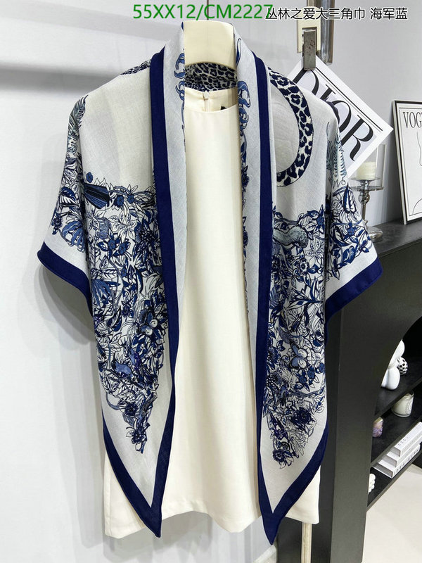 Scarf-Hermes Code: CM2227 $: 55USD