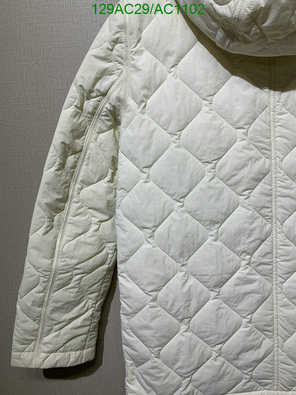 Down jacket Women-Burberry Code: AC1102 $: 129USD