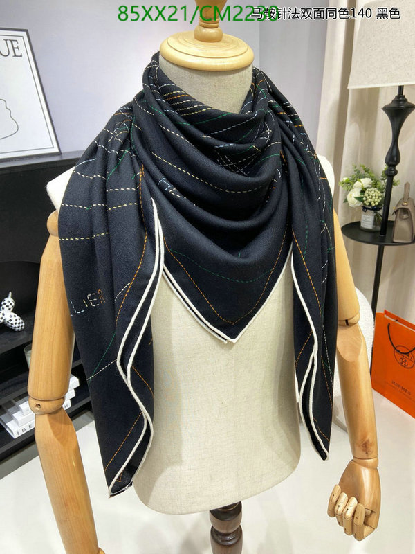 Scarf-Hermes Code: CM2230 $: 85USD