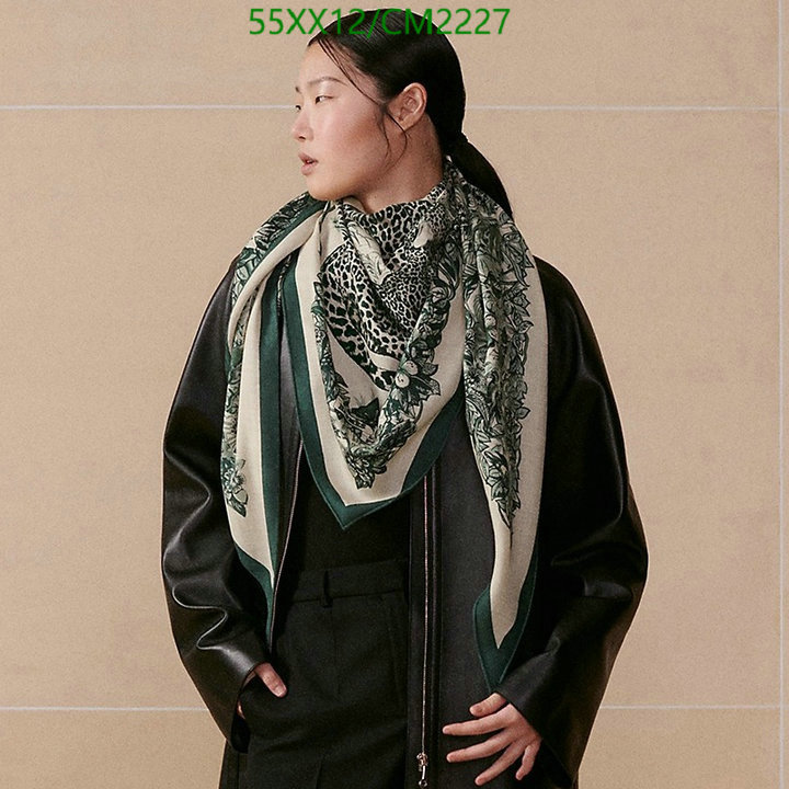 Scarf-Hermes Code: CM2227 $: 55USD