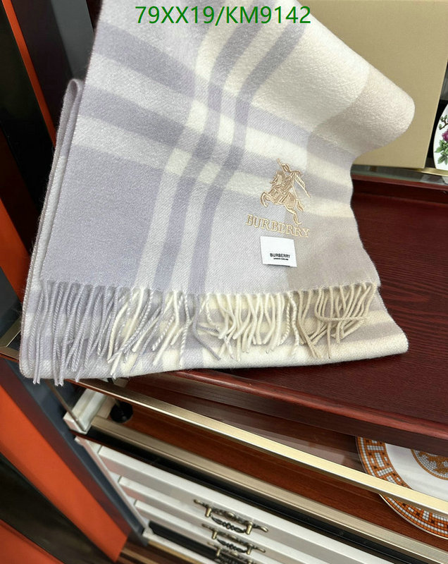 Scarf-Burberry Code: KM9142 $: 79USD