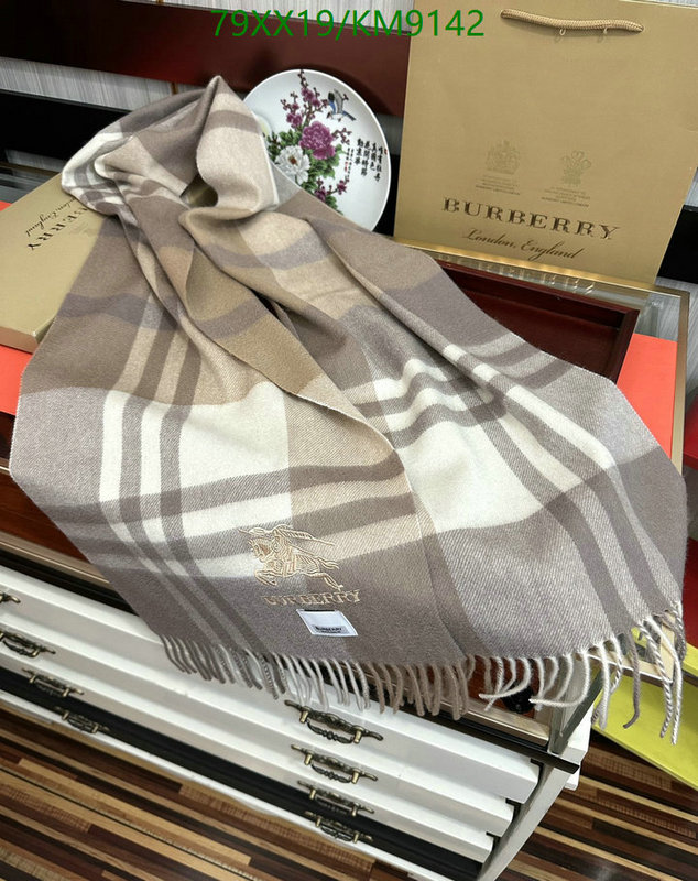 Scarf-Burberry Code: KM9142 $: 79USD