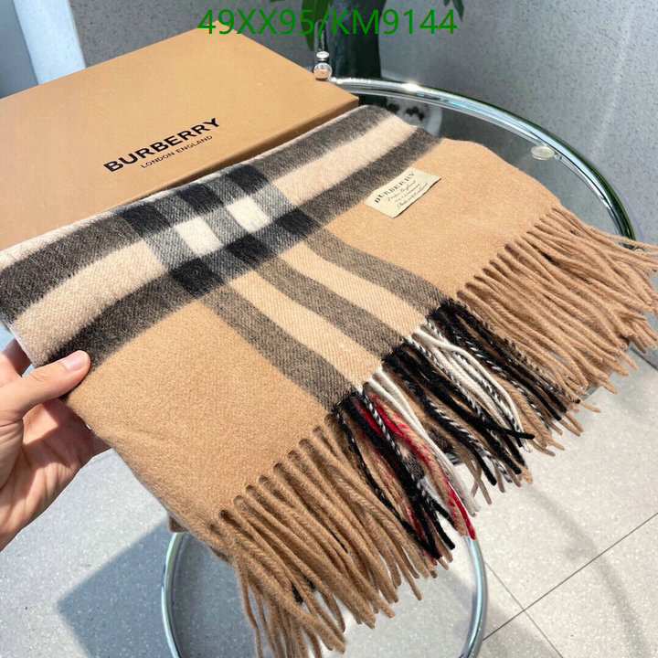 Scarf-Burberry Code: KM9144 $: 49USD