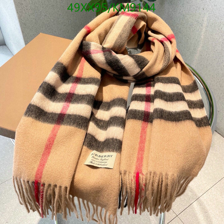 Scarf-Burberry Code: KM9144 $: 49USD