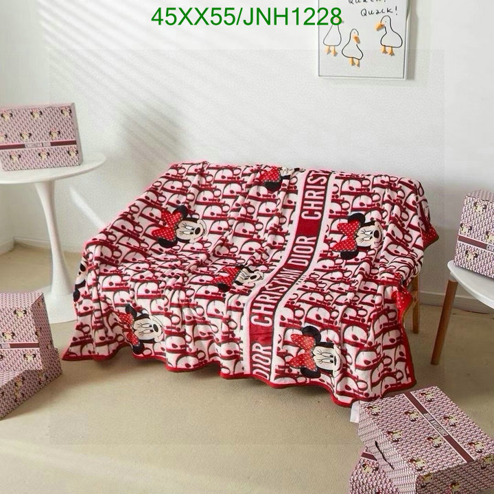 Blanket SALE Code: JNH1228