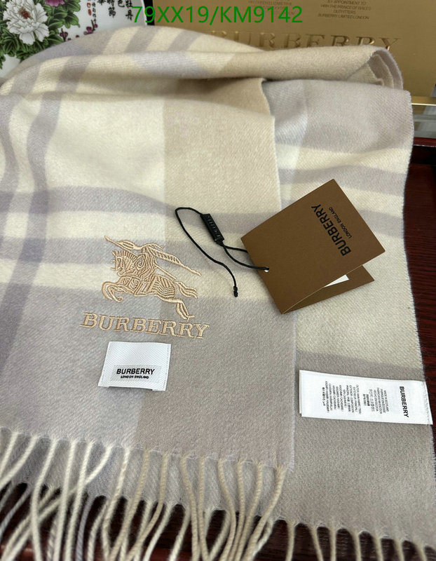 Scarf-Burberry Code: KM9142 $: 79USD