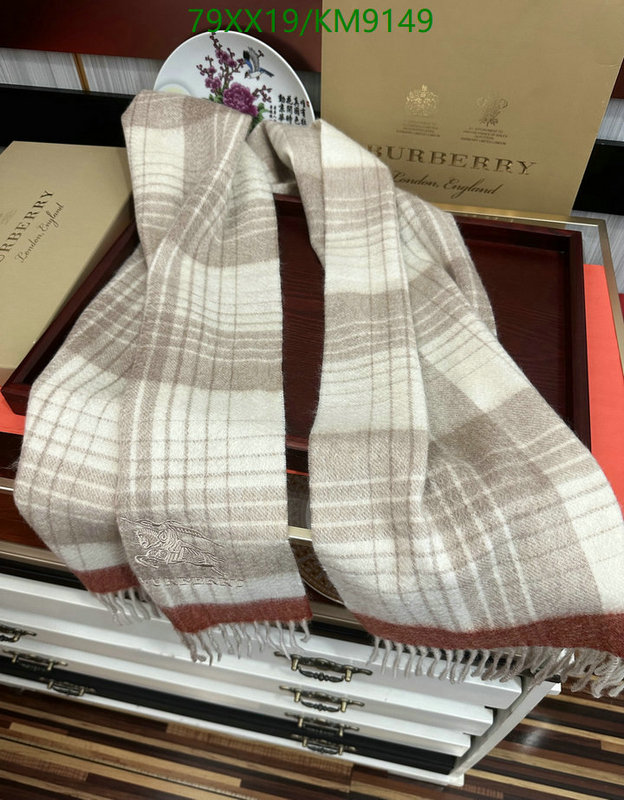 Scarf-Burberry Code: KM9149 $: 79USD