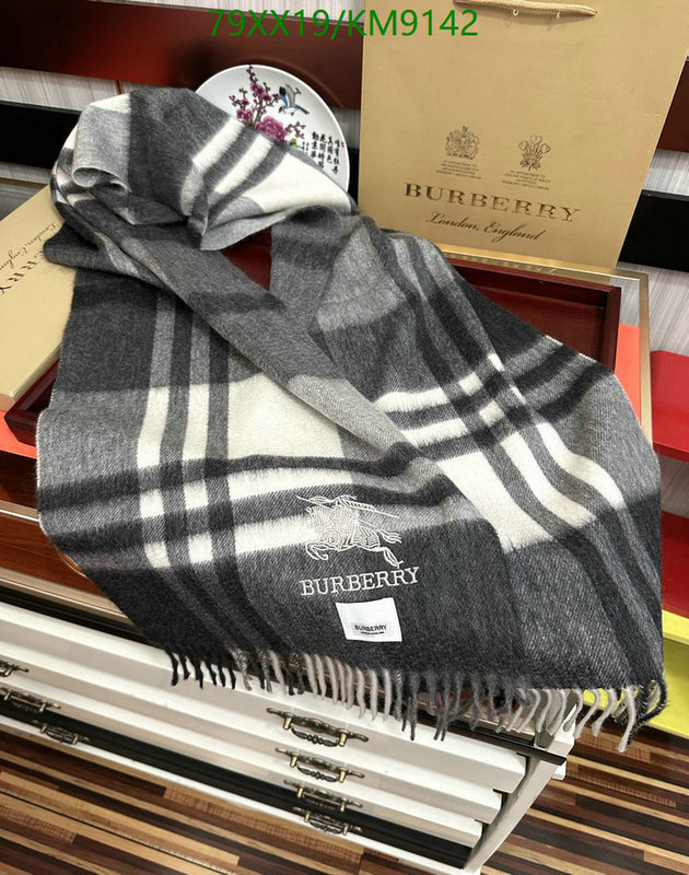 Scarf-Burberry Code: KM9142 $: 79USD