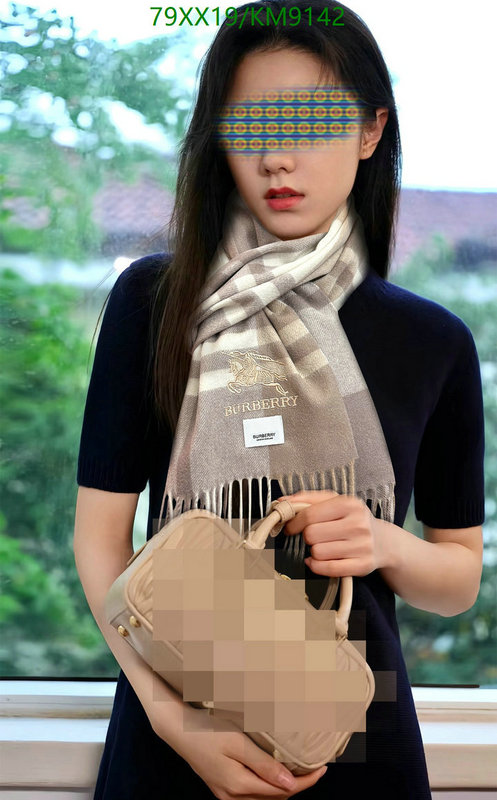 Scarf-Burberry Code: KM9142 $: 79USD