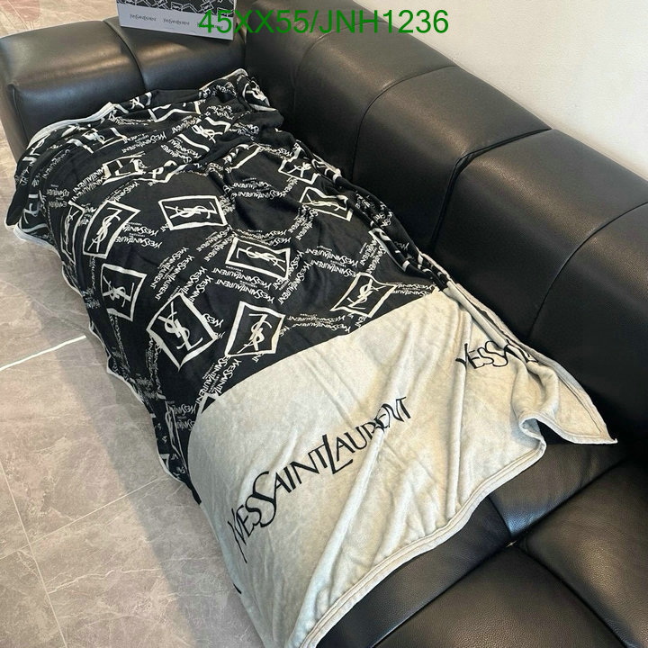 Blanket SALE Code: JNH1236