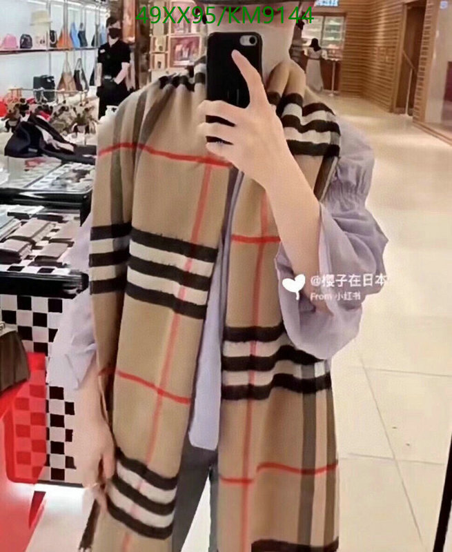 Scarf-Burberry Code: KM9144 $: 49USD