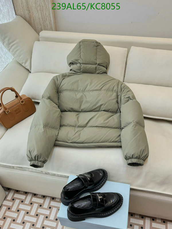 Down jacket Women-Celine Code: KC8055 $: 239USD