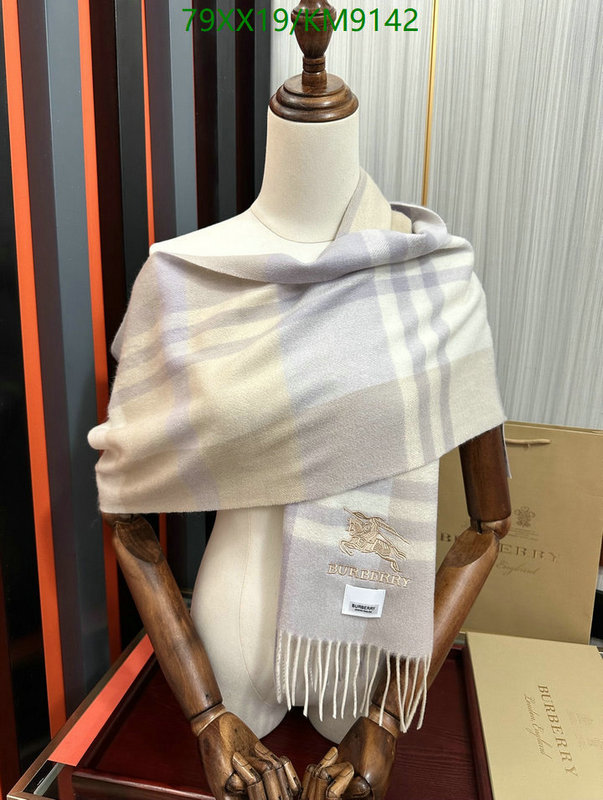 Scarf-Burberry Code: KM9142 $: 79USD