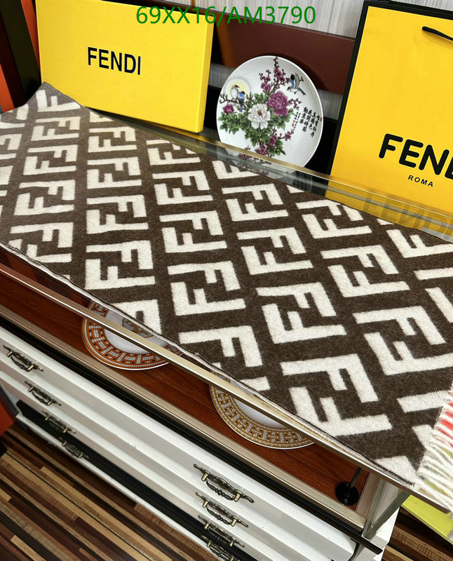 Scarf-Fendi Code: AM3790 $: 69USD