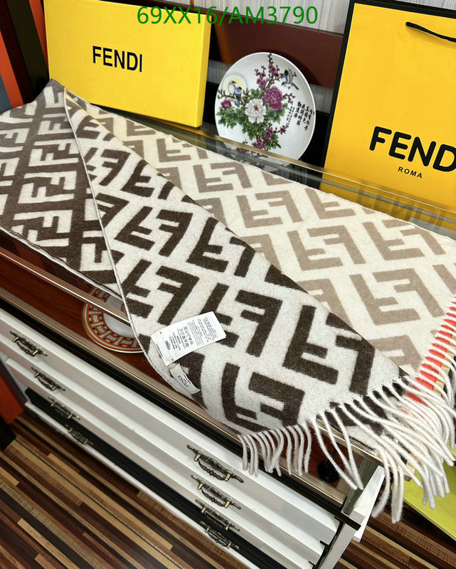 Scarf-Fendi Code: AM3790 $: 69USD