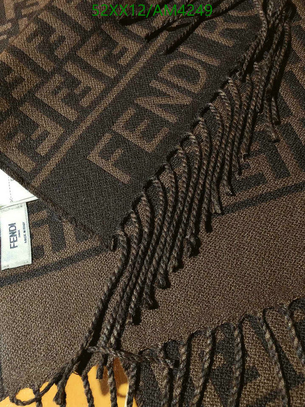 Scarf-Fendi Code: AM4249 $: 52USD