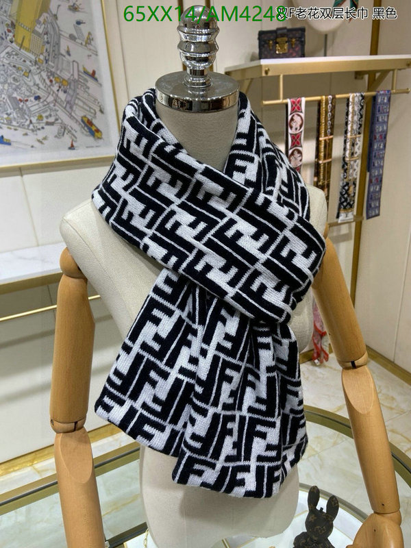 Scarf-Fendi Code: AM4248 $: 65USD