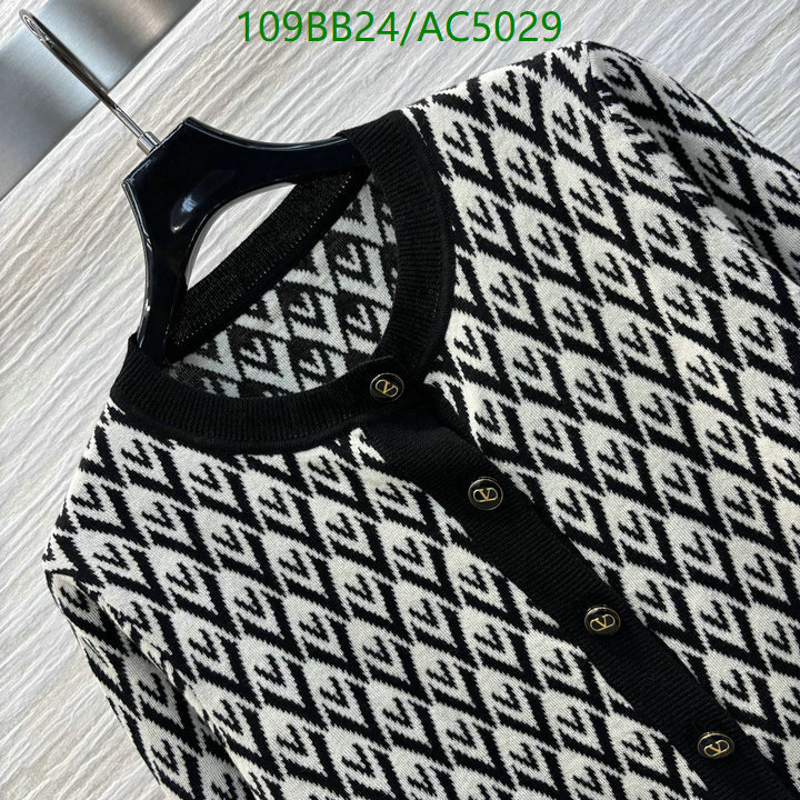 Clothing-Valentino Code: AC5029 $: 109USD