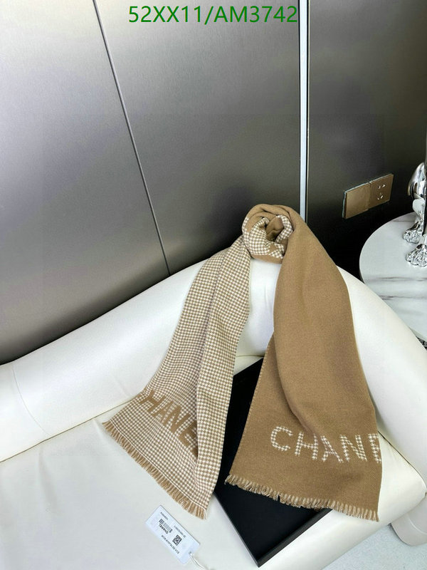 Scarf-Chanel Code: AM3742 $: 52USD