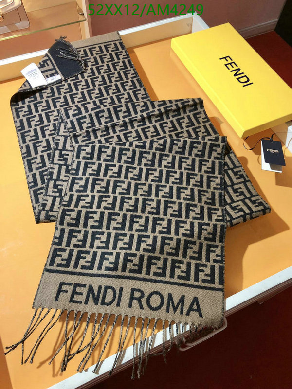 Scarf-Fendi Code: AM4249 $: 52USD