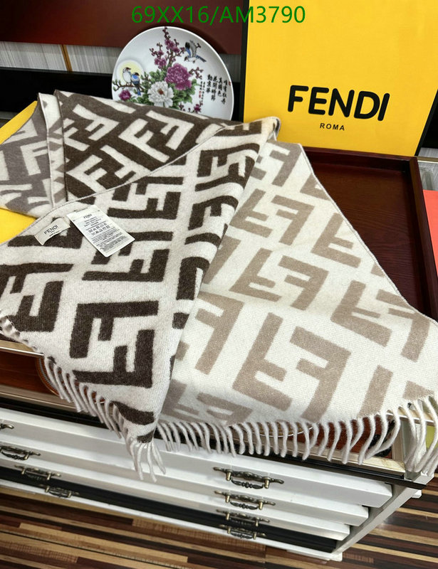 Scarf-Fendi Code: AM3790 $: 69USD