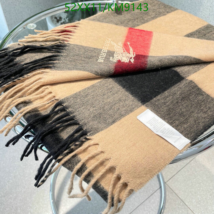 Scarf-Burberry Code: KM9143 $: 52USD