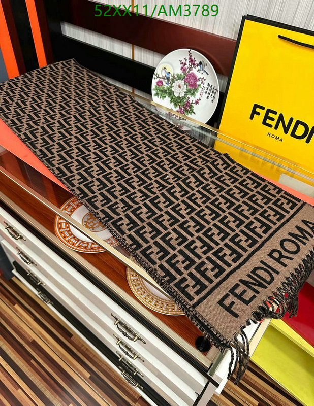 Scarf-Fendi Code: AM3789 $: 52USD