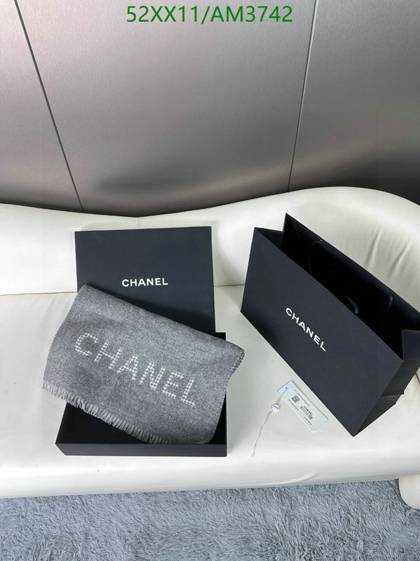 Scarf-Chanel Code: AM3742 $: 52USD