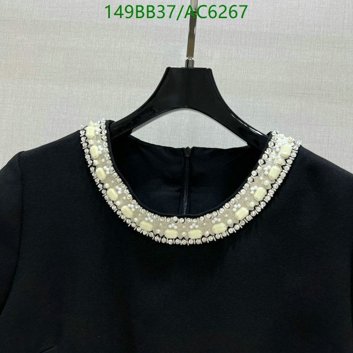 Clothing-Valentino Code: AC6267 $: 149USD