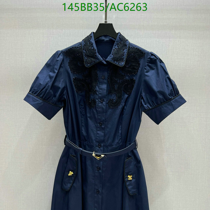 Clothing-Valentino Code: AC6263 $: 145USD