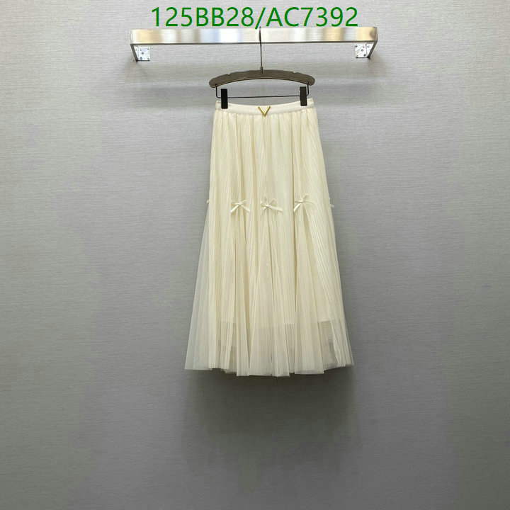 Clothing-Valentino Code: AC7392 $: 125USD