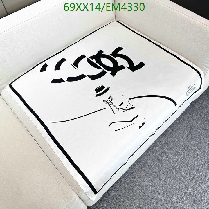 Scarf-Chanel Code: EM4330 $: 69USD