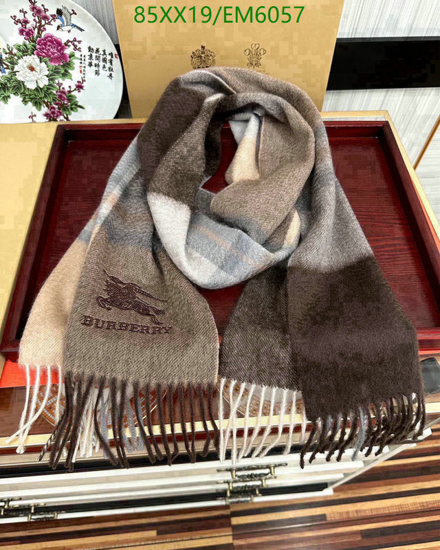 Scarf-Burberry Code: EM6057 $: 85USD
