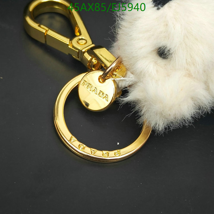 Key pendant-Prada Code: EJ5940 $: 45USD