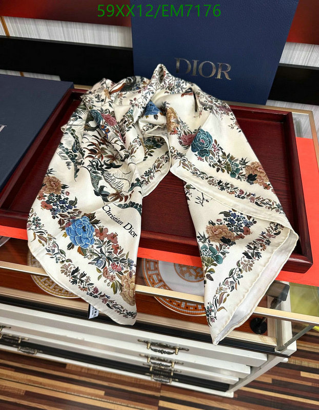 Scarf-Dior Code: EM7176 $: 59USD