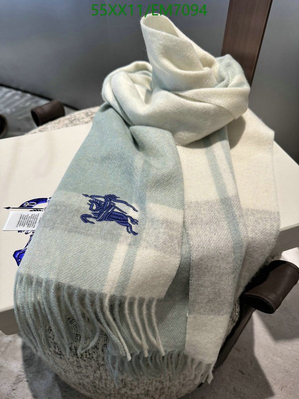 Scarf-Burberry Code: EM7094 $: 55USD