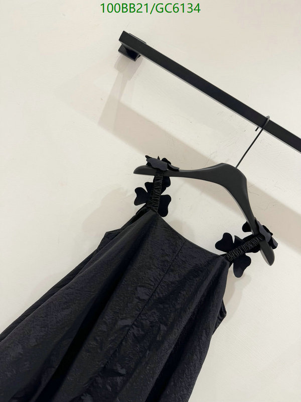 Clothing-Chanel Code: GC6134 $: 100USD