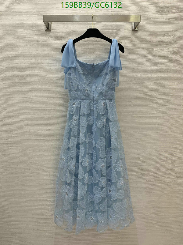 Clothing-Chanel Code: GC6132 $: 159USD