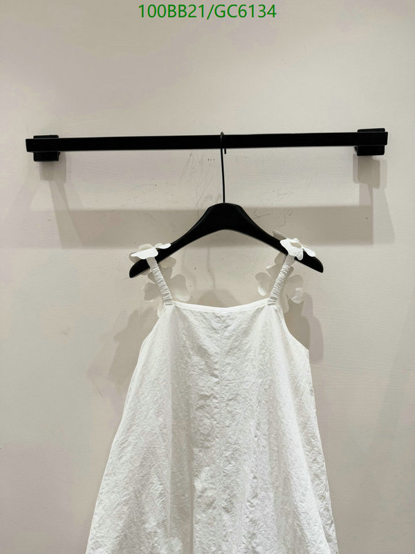 Clothing-Chanel Code: GC6134 $: 100USD