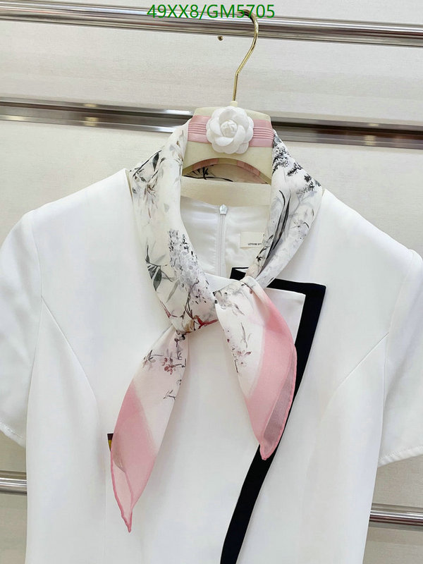 Scarf-Chanel Code: GM5705 $: 49USD