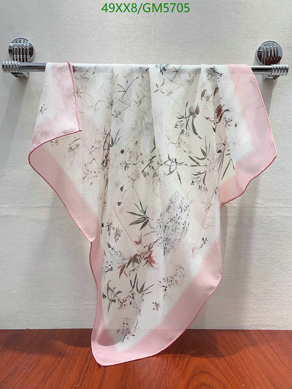 Scarf-Chanel Code: GM5705 $: 49USD
