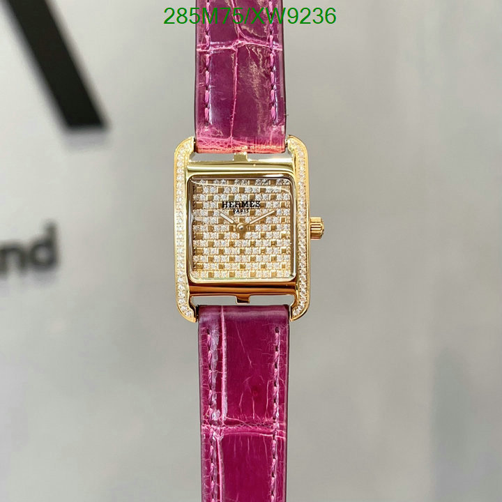 $: 285USD