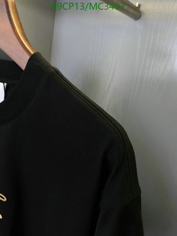 Clothing-Burberry Code: MC3407 $: 69USD