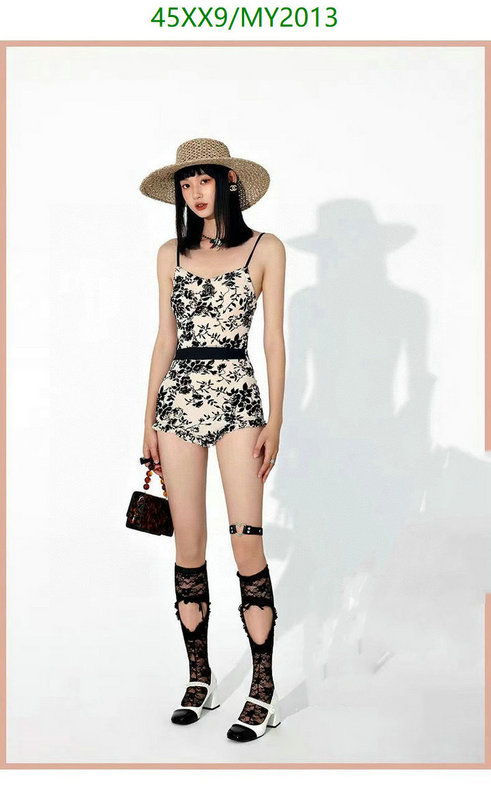 Swimsuit-Chanel Code: MY2013 $: 45USD