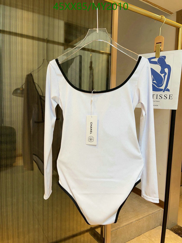 Swimsuit-Chanel Code: MY2010 $: 45USD