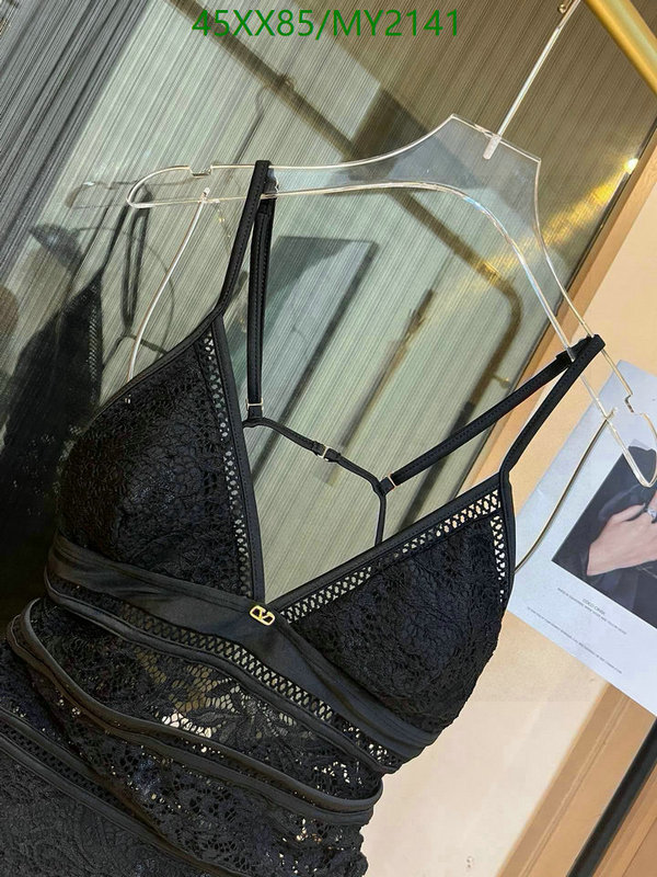 Swimsuit-Valentino Code: MY2141 $: 45USD