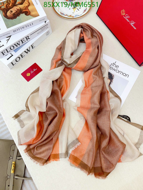 Scarf-Loro Piana Code: MM6551 $: 85USD