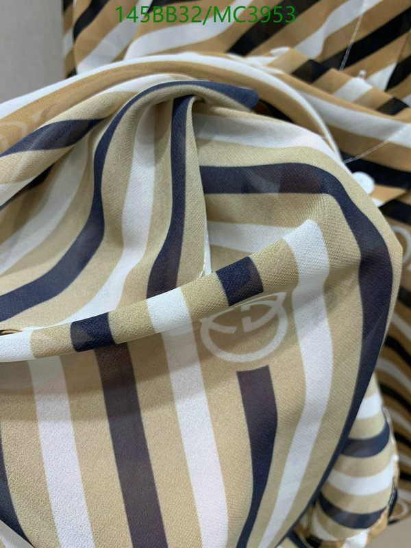 Clothing-Gucci Code: MC3953 $: 145USD