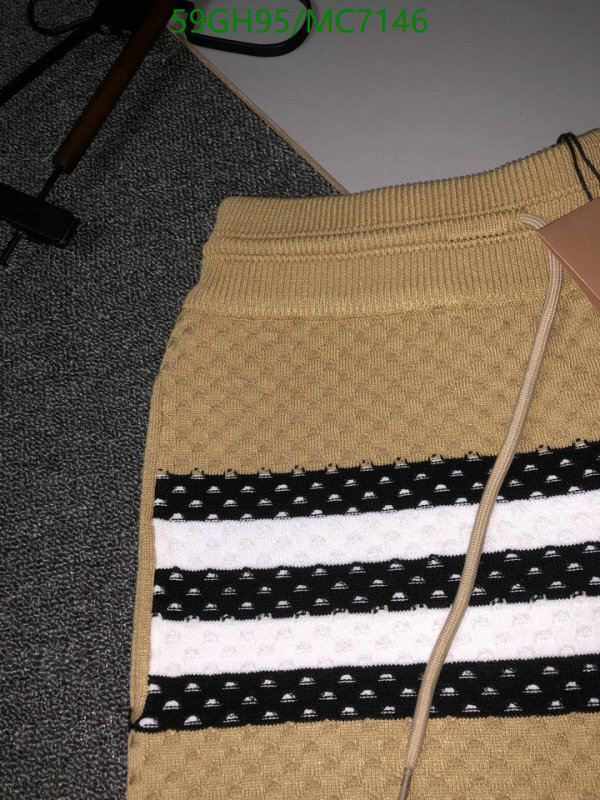 Clothing-Burberry Code: MC7146 $: 59USD